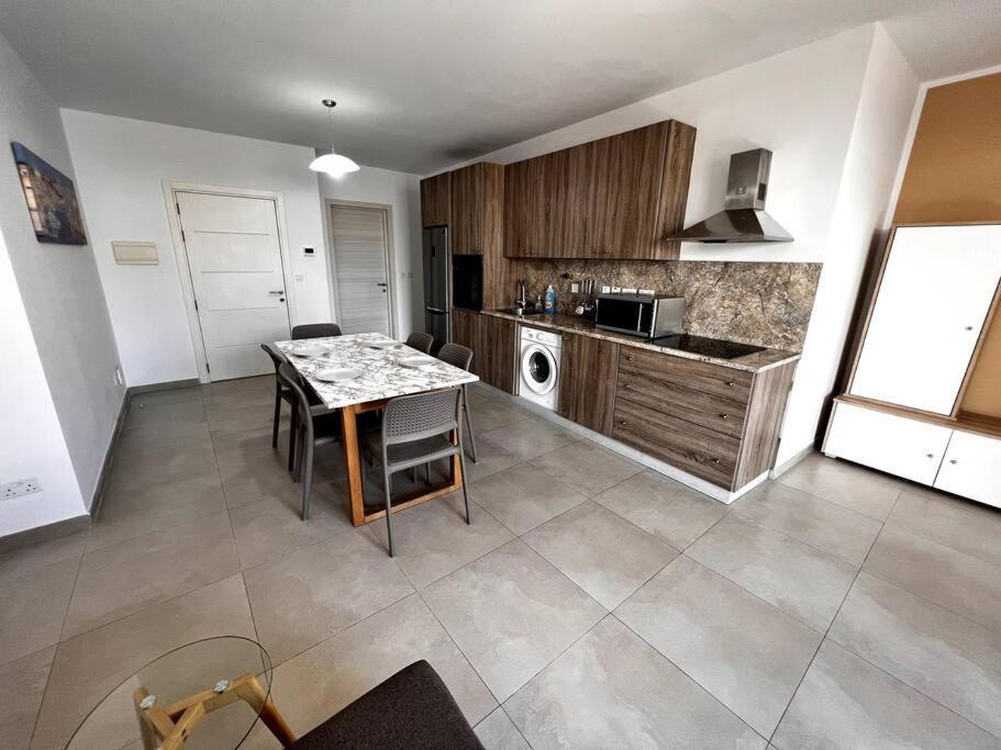 Mediterranea 2 Bedroom Smart Apartment St. Paul's Bay Exterior photo